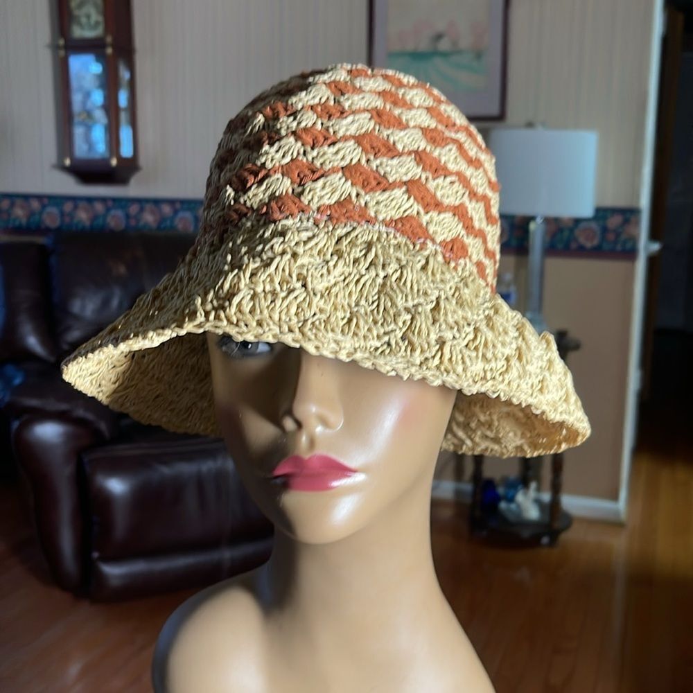 Daniele Meucci Vintage Woven Tan and Brown Women's Hat - Picture 5 of 8